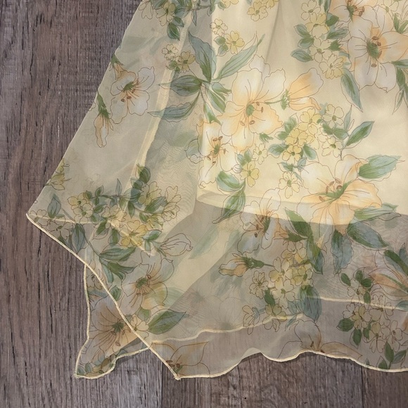 Yellow floral midi dress with ruffle hem and sheer overlay fairy - Picture 3 of 8